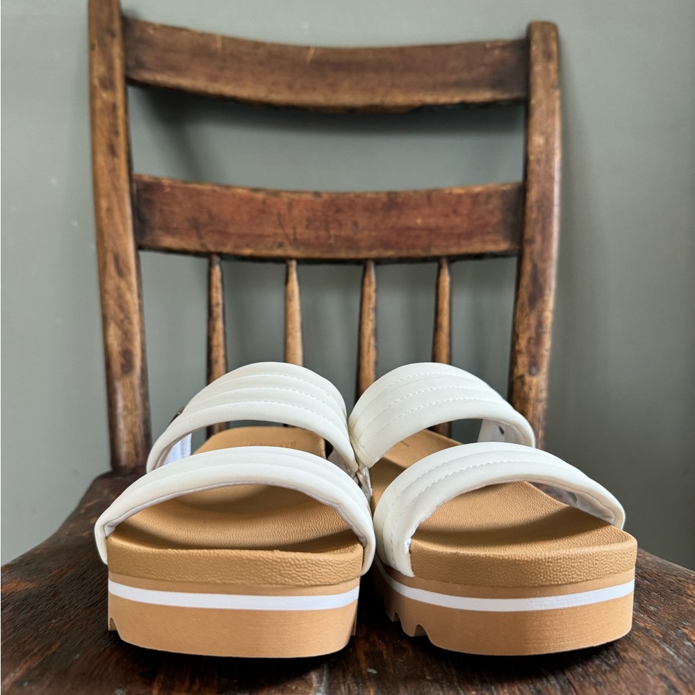 Reef NWOT Kaia 2 Platform Sandals- Size 9 - Picture 2 of 5